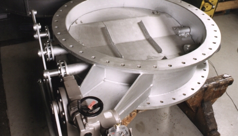 Two Way Flap Contract production for energy technology - Laun GmbH